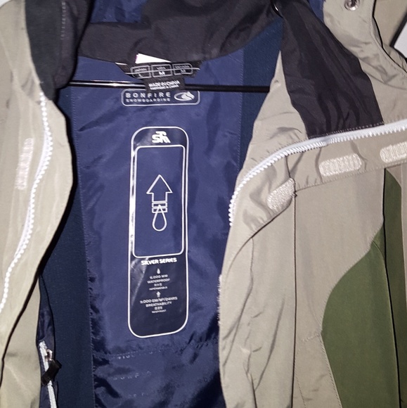 *SOLD*Bonfire Silver Series Mens Snowboard Jacket - Picture 5 of 8
